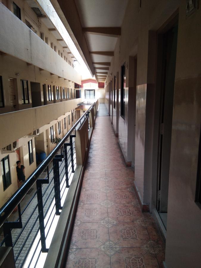 Veekay Tourist Home העיר בנגלור מראה חיצוני תמונה