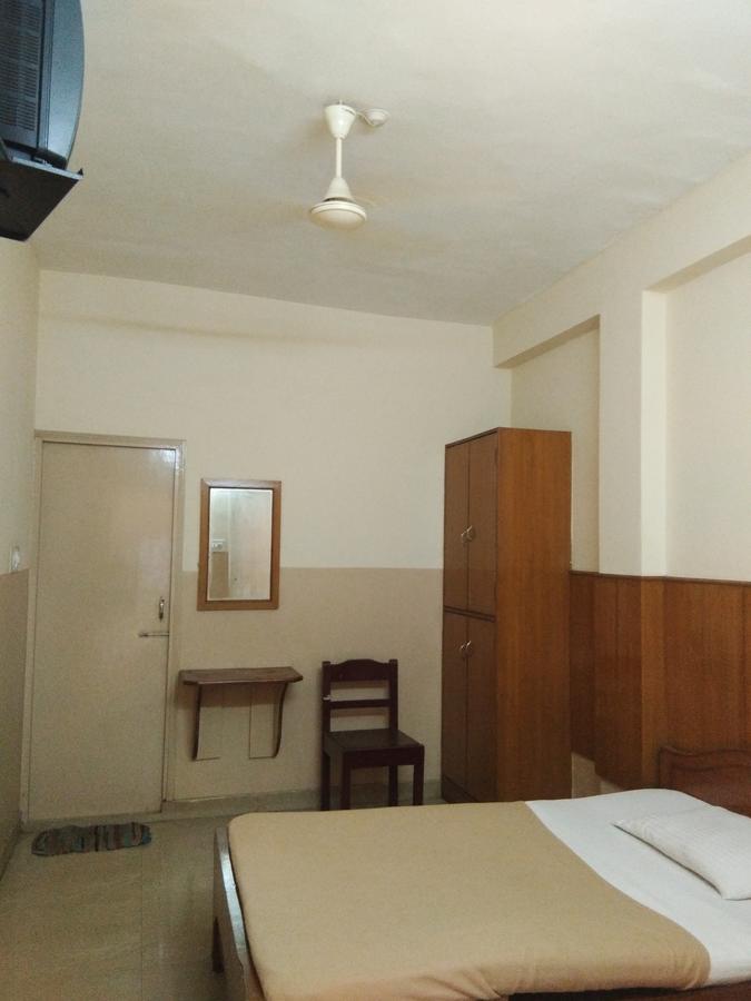 Veekay Tourist Home העיר בנגלור מראה חיצוני תמונה